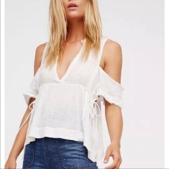 Free People One Delicate Black Cold Shoulder Top Size XS - Picture 1 of 6